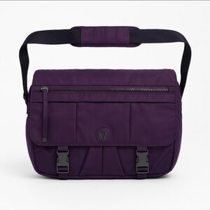 Lululemon Urban Yogini Messenger Bag in Royal Purple